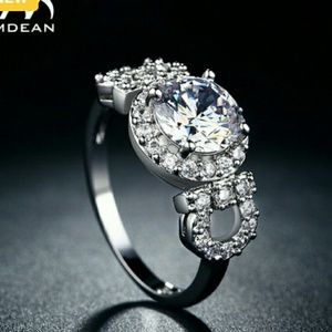 Ladies wedding/engagement ring